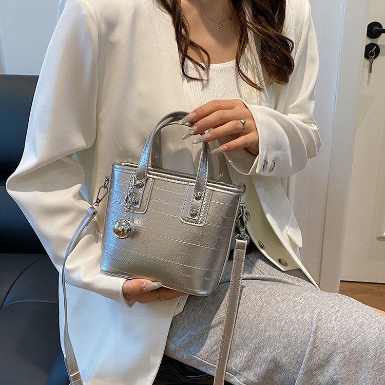 PU Tote Bag with Zipper and Stitching Detail - One Size - Image 2