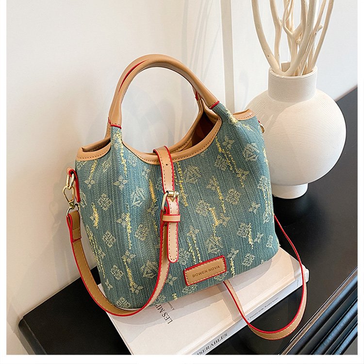PU Tote Shoulder Bag with Stitching Detail Open Top 2025 Summer - Image 4