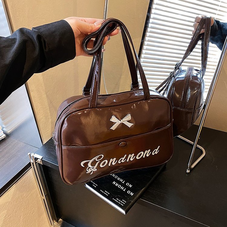 Women's One Shoulder Tote Bag with Zipper Closure Winter 2025