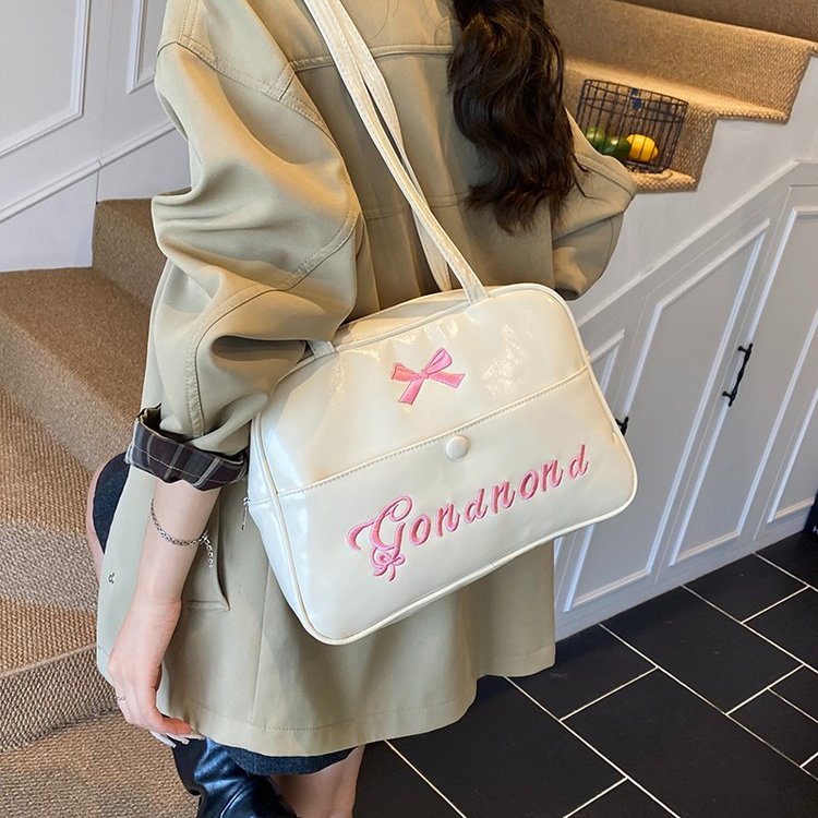 Women's One Shoulder Tote Bag with Zipper Closure Winter 2025 - Image 2