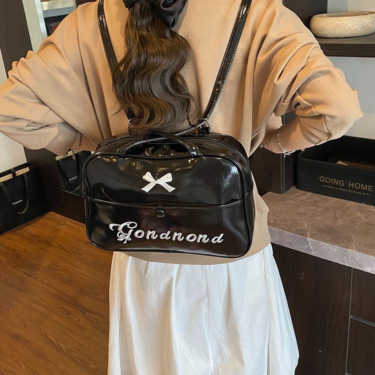Women's One Shoulder Tote Bag with Zipper Closure Winter 2025 - Image 4