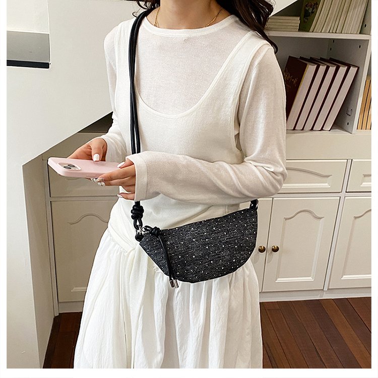 Fashionable Sequin Crescent Bag with Zip Closure for Women - Summer 2026 - Image 3