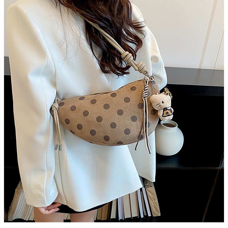 Women's Printed Pillow Bag with Zip Closure - One Size - Image 4