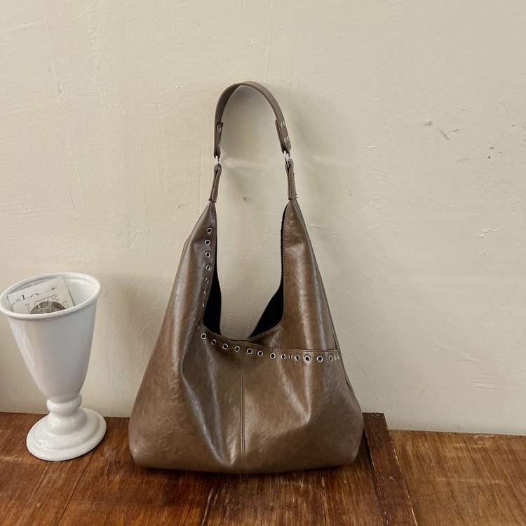 PU Hobo Tote Bag with Magnetic Closure and Rivet Details - Image 4