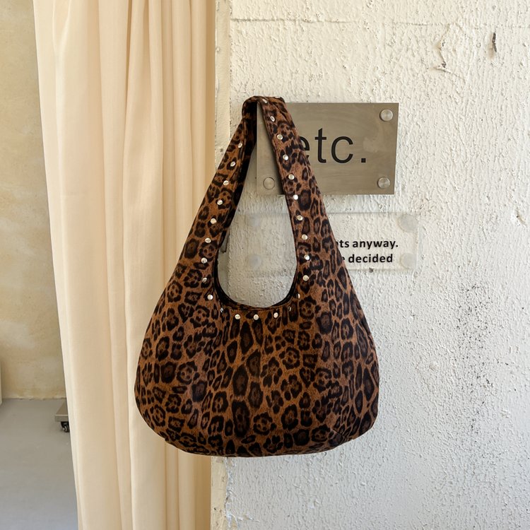 Women's Leopard Print Hobo Bag with Magnetic Closure - Image 4